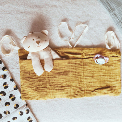Muslin Crib Organizer